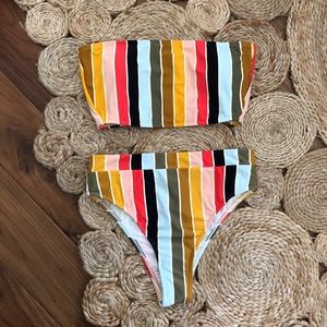 FINAL SALE Billabong high on sun bikini small